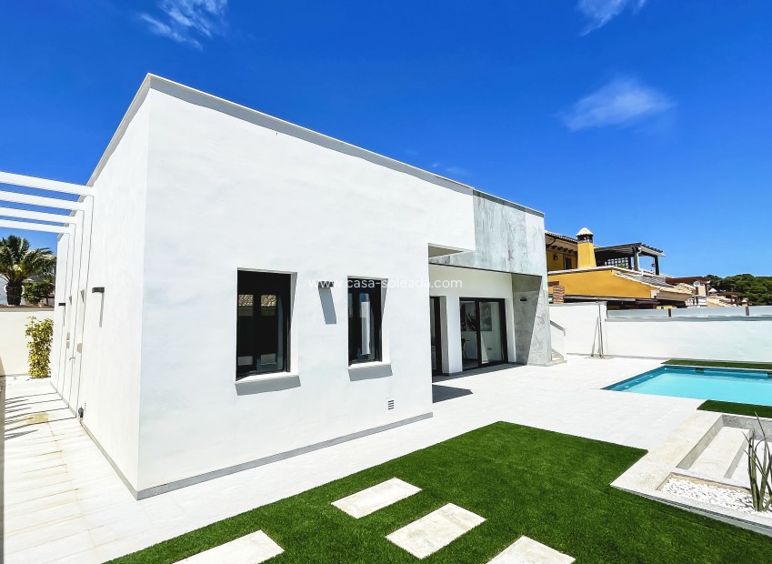 Obra nueva - Villa - Pinar de Campoverde