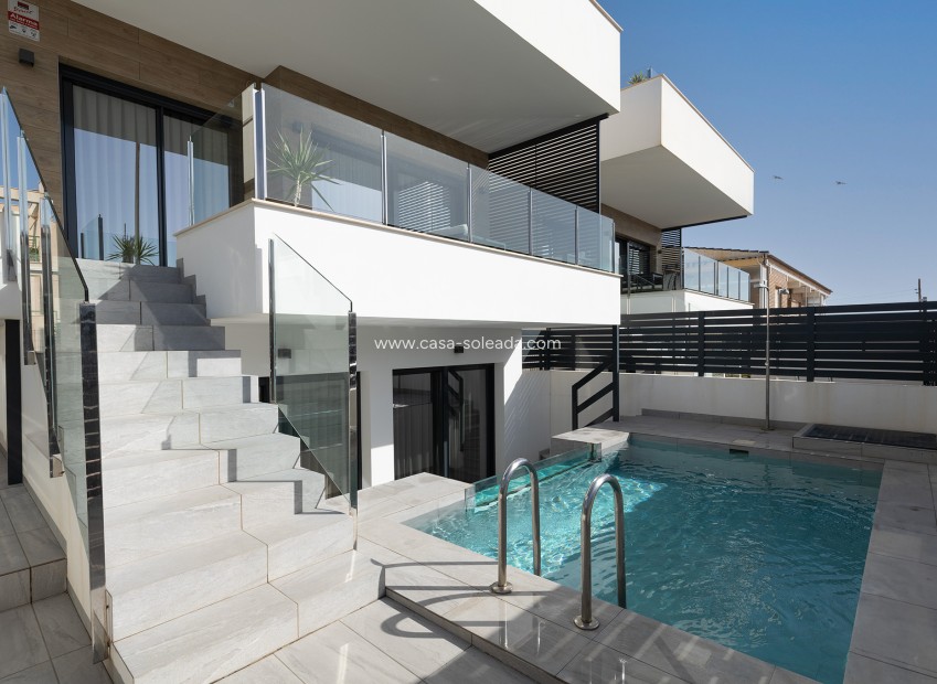 Obra nueva - Villa - Torrevieja - La Mata