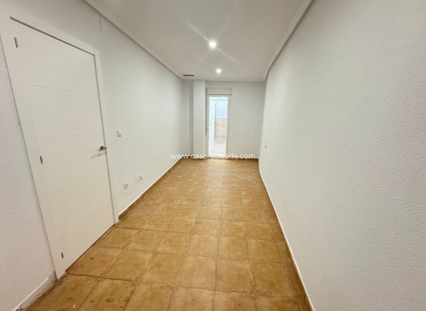 Resale - Apartment / flat - Catral - Comunidad Valenciana