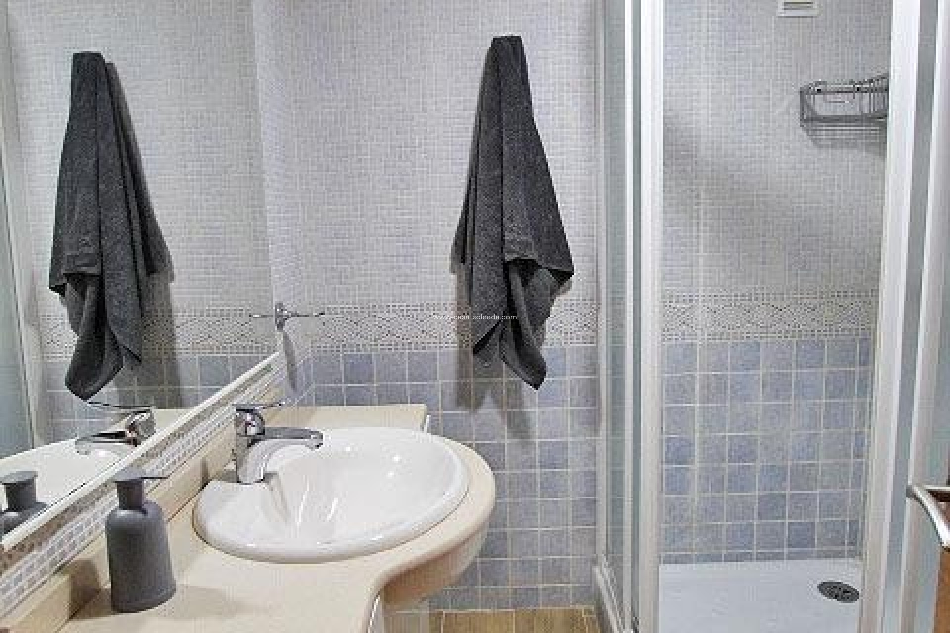 Resale - Apartment / flat - Guardamar del Segura - Pueblo