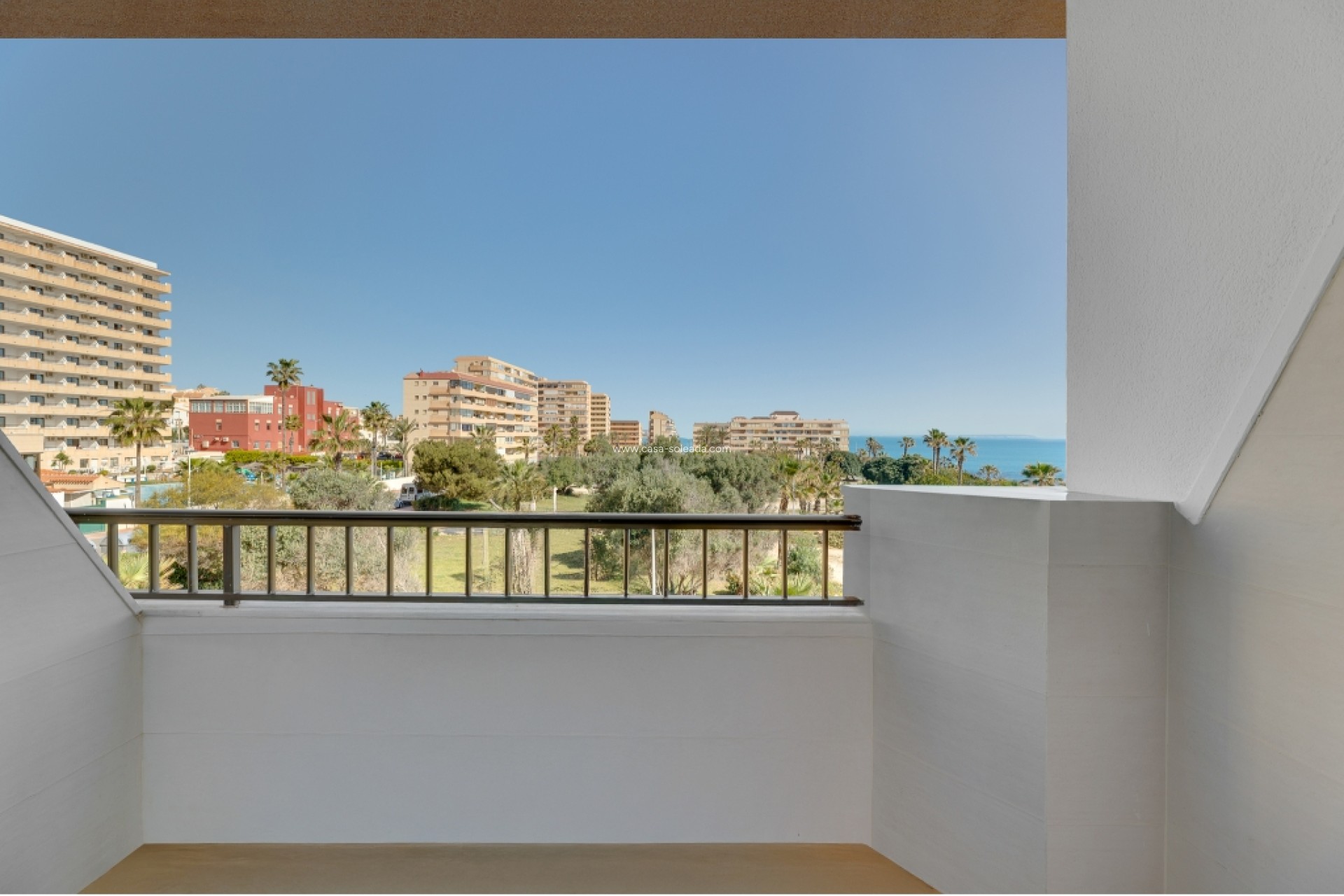 Resale - Apartment / flat - La Mata - Costa Blanca