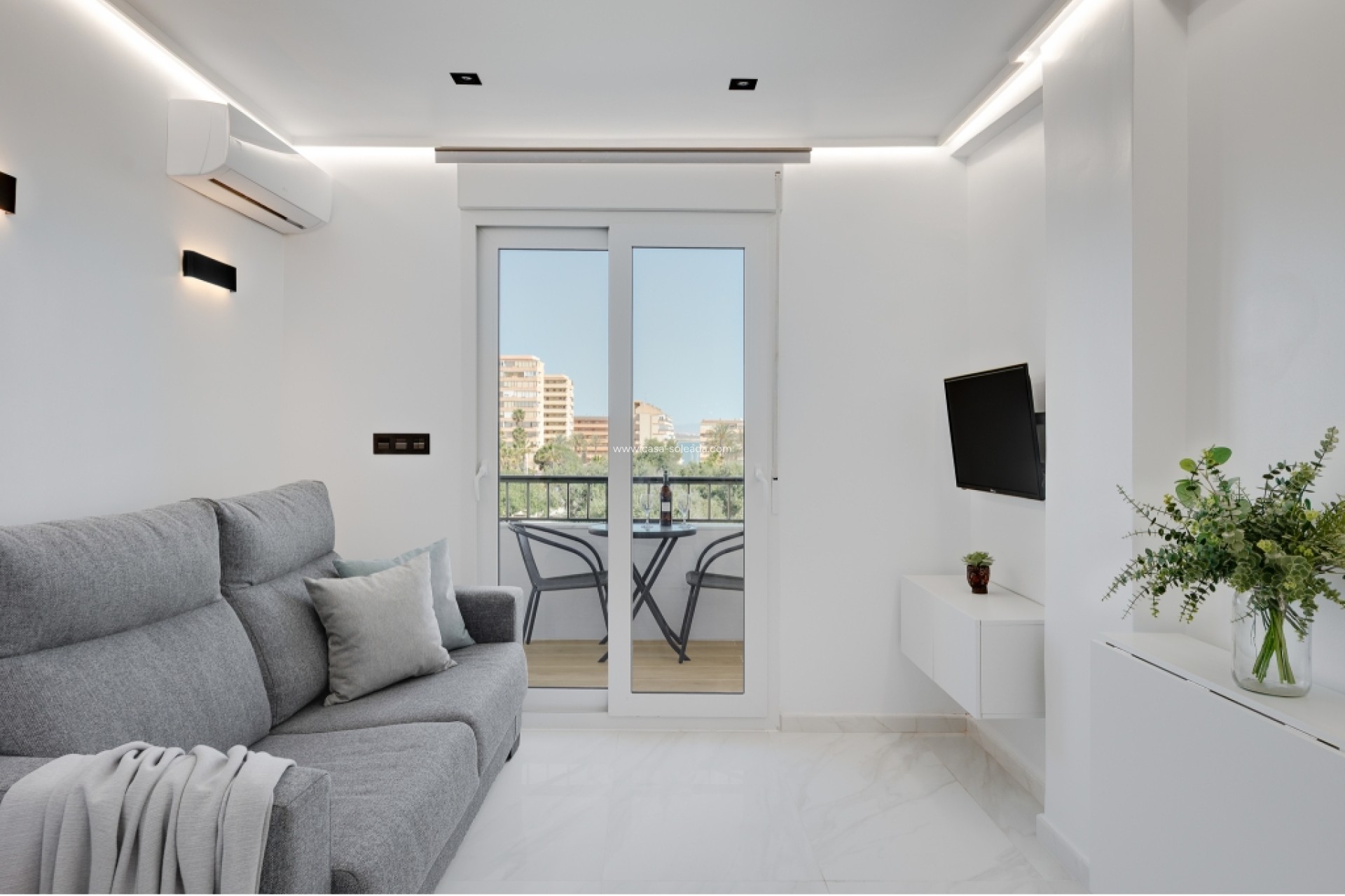 Resale - Apartment / flat - La Mata - Costa Blanca