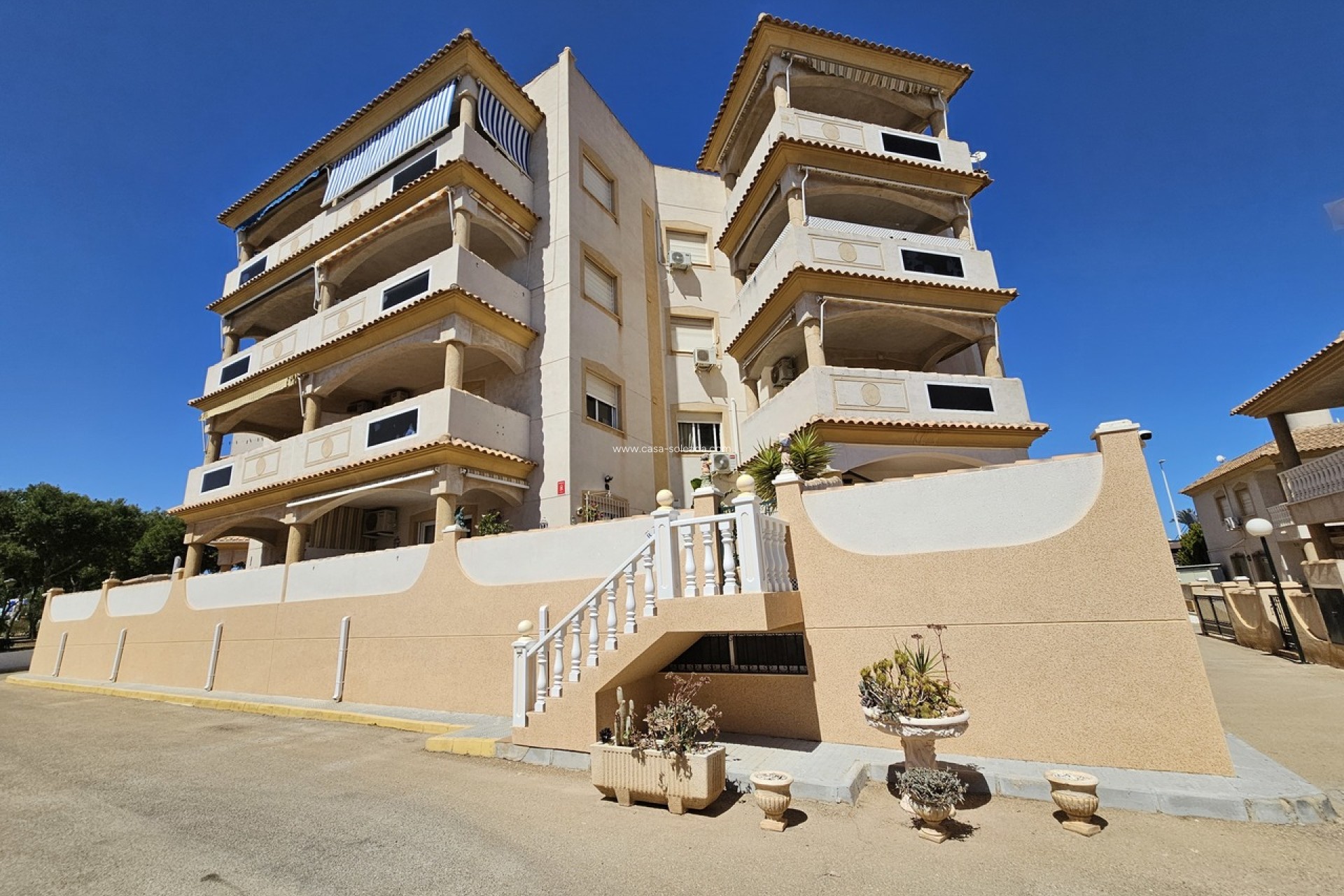 Resale - Apartment / flat - La Zenia