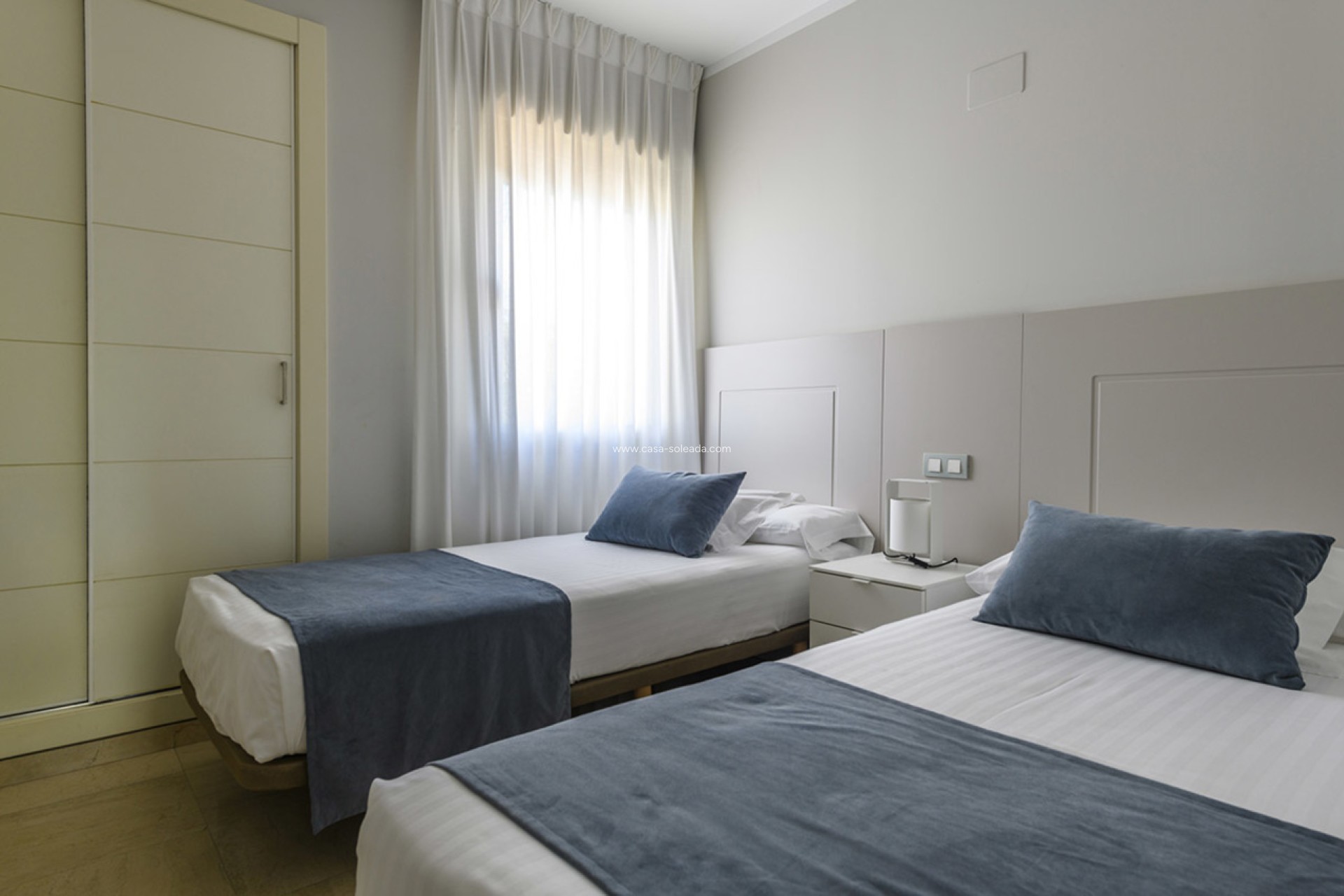 Resale - Apartment / flat - Las Colinas Golf Resort