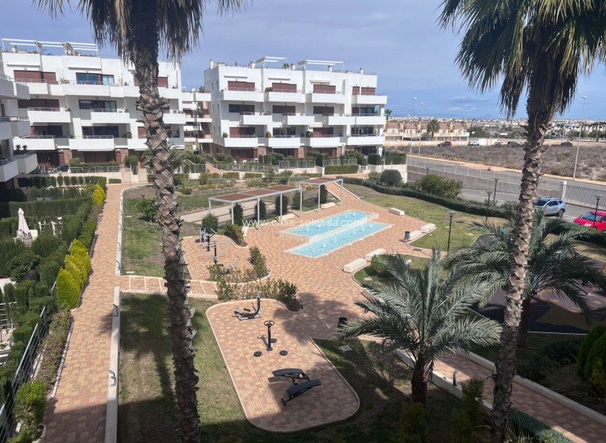 Resale - Apartment / flat - Lomas De Campoamor