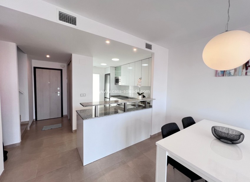 Resale - Apartment / flat - Lomas De Campoamor