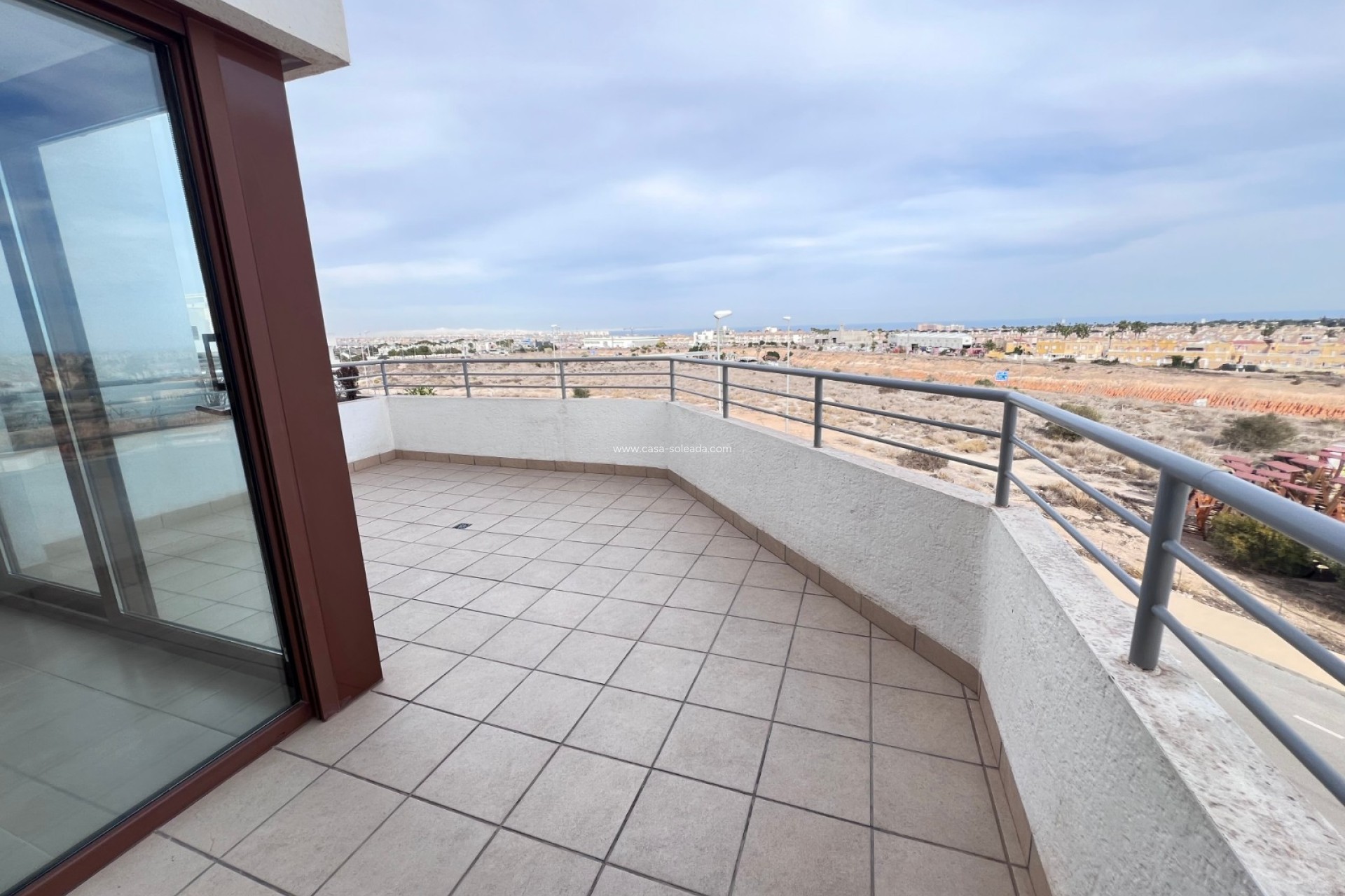 Resale - Apartment / flat - Lomas De Campoamor