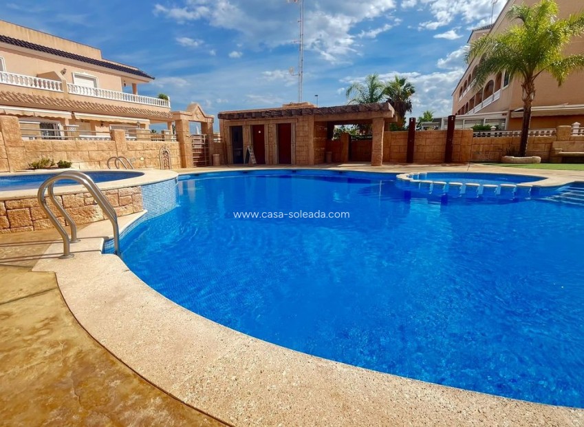 Resale - Apartment / flat - Los Dolses