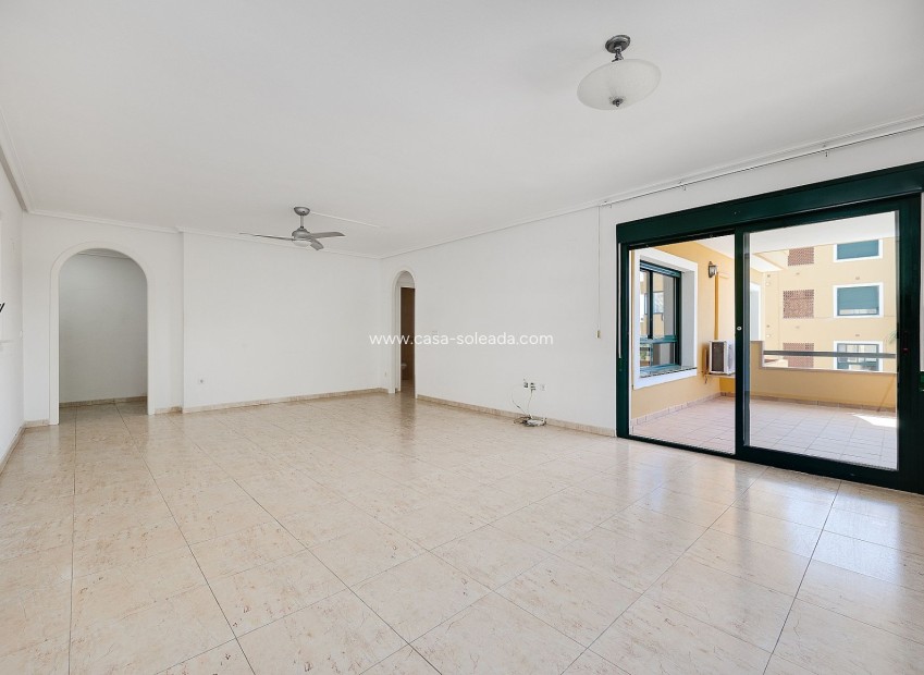 Resale - Apartment / flat - Orihuela Costa - Costa Blanca