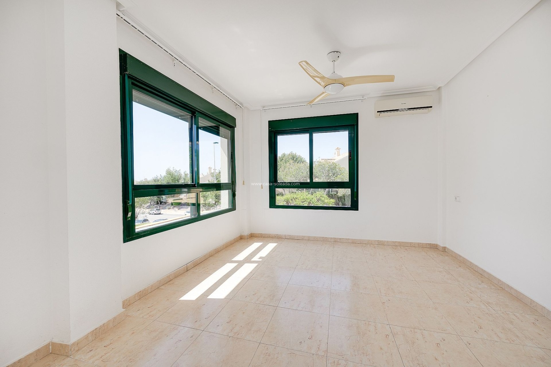 Resale - Apartment / flat - Orihuela Costa - Costa Blanca