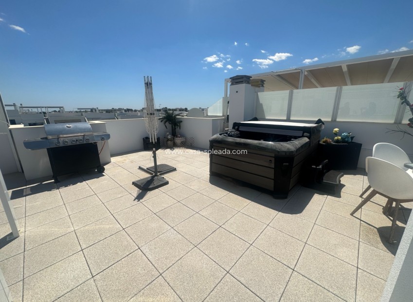 Resale - Apartment / flat - Orihuela - Entre Naranjos / Vistabella Golf