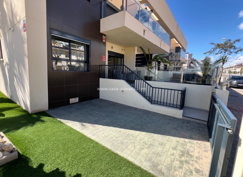 Resale - Apartment / flat - Pilar de la Horadada - Costa Blanca