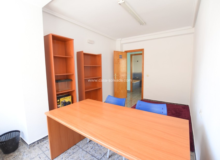 Resale - Apartment / flat - Rojales