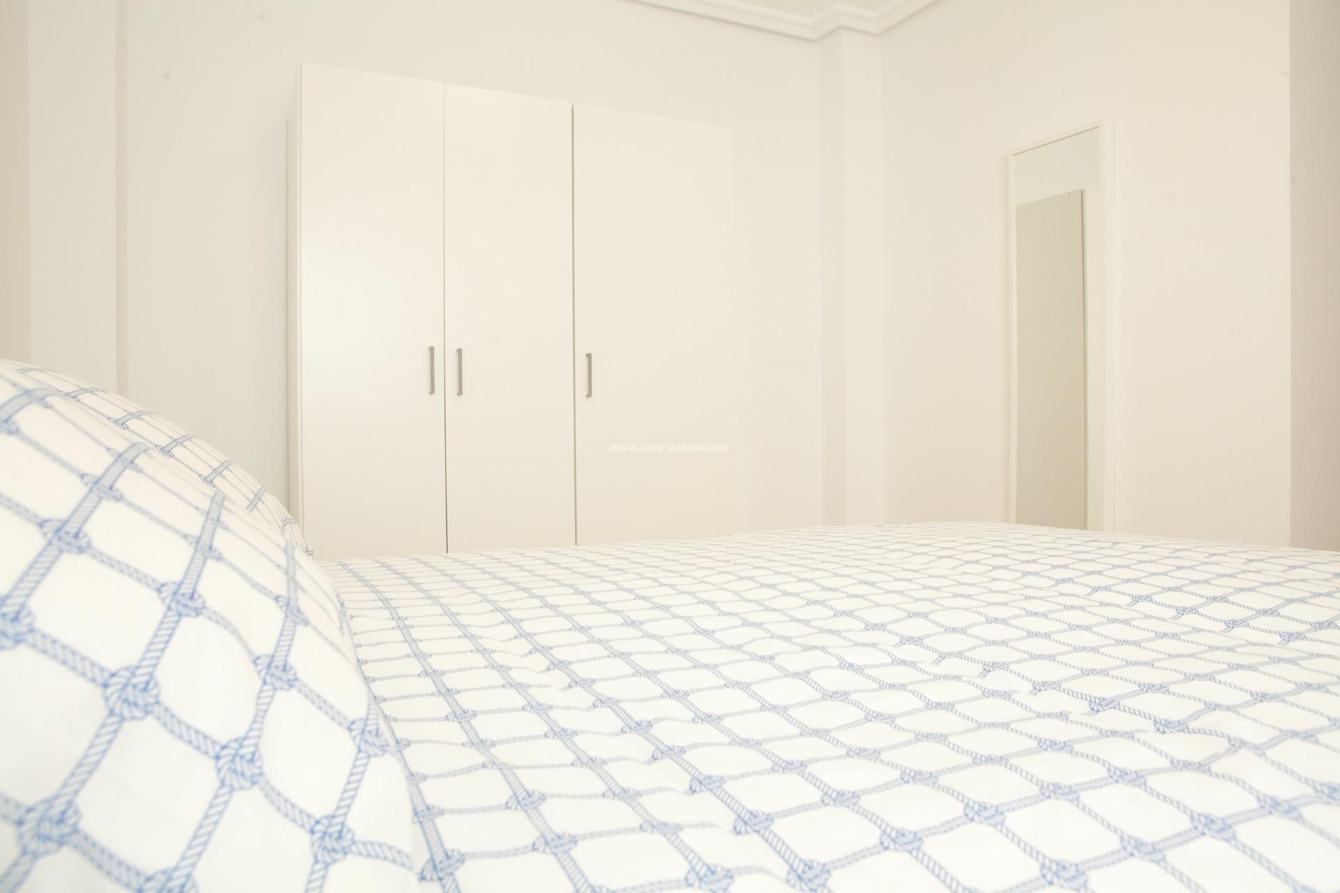 Resale - Apartment / flat - Santa Pola - Centro