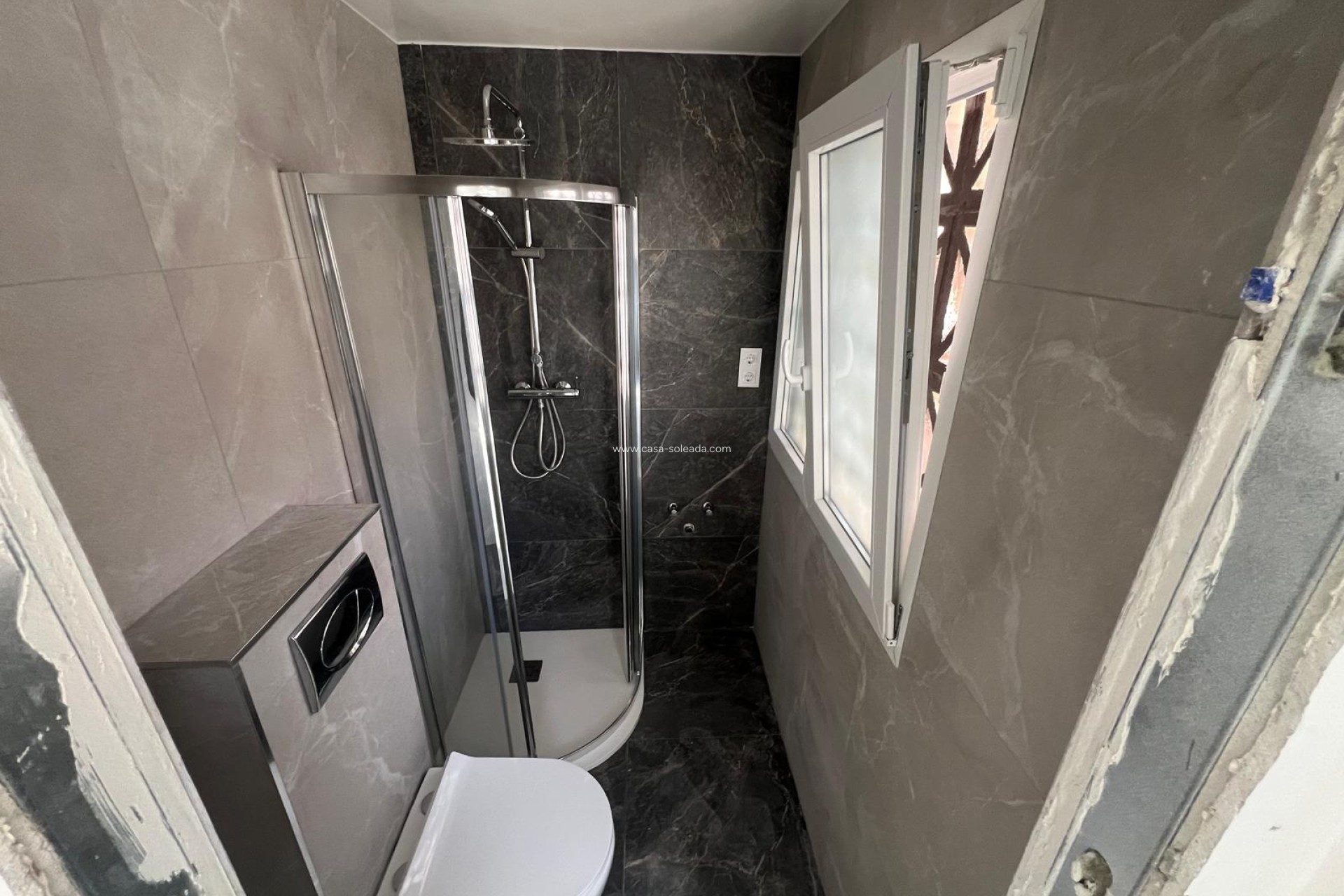 Resale - Apartment / flat - Torrevieja - Acequion