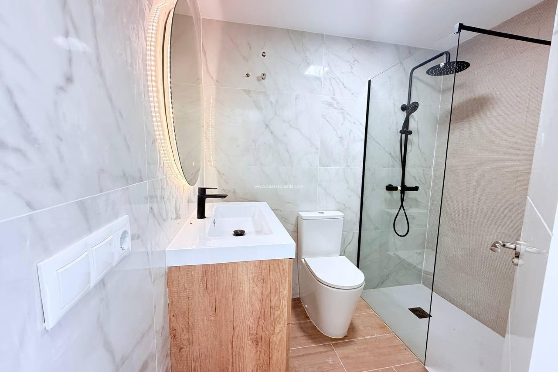 Resale - Apartment / flat - Torrevieja - Acequion