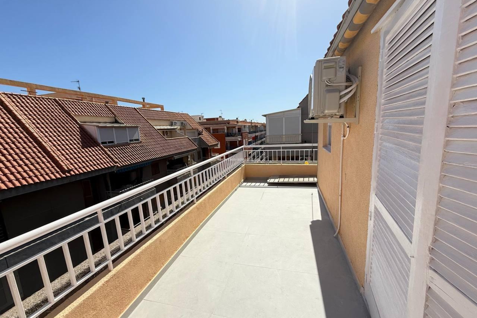 Resale - Apartment / flat - Torrevieja - Acequion