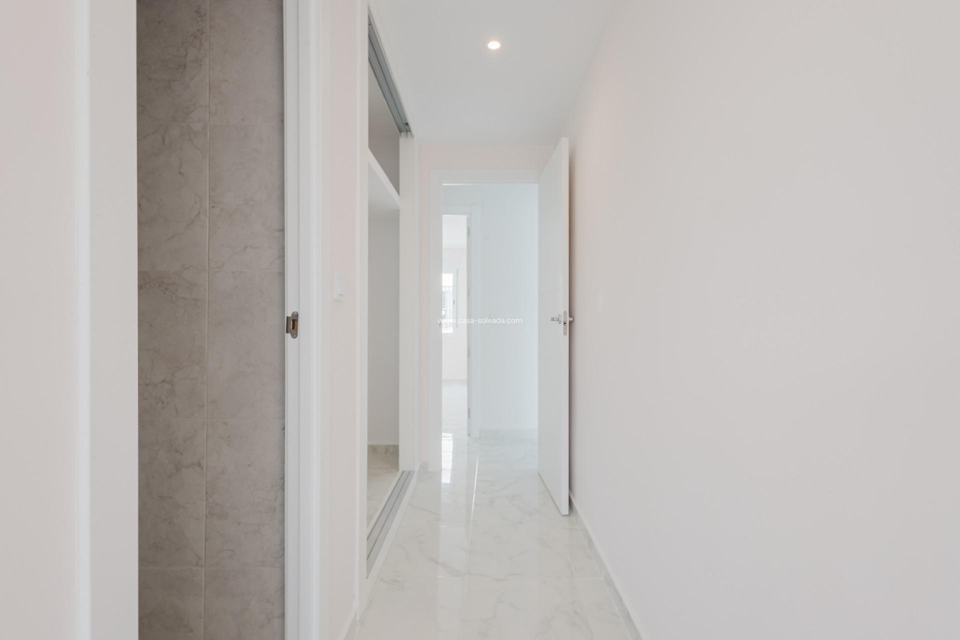 Resale - Apartment / flat - Torrevieja - Acequion