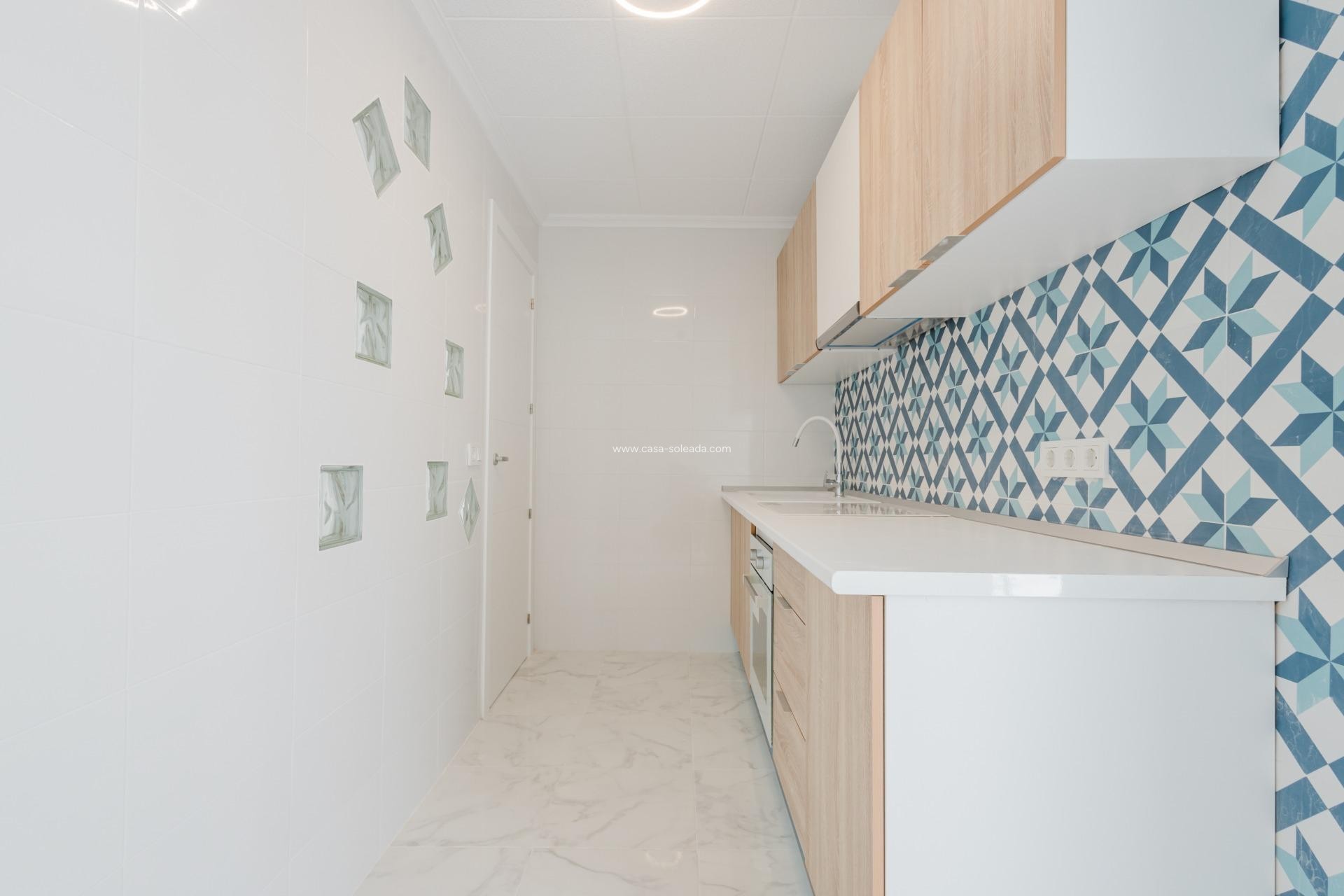 Resale - Apartment / flat - Torrevieja - Acequion