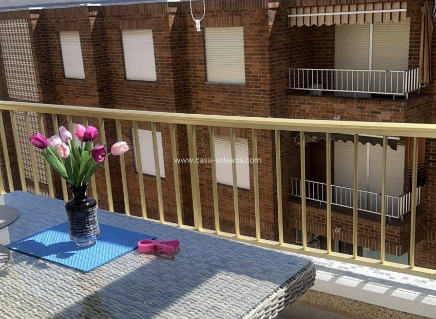 Resale - Apartment / flat - Torrevieja - Center