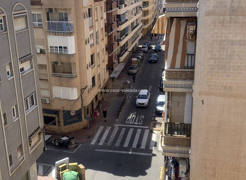 Resale - Apartment / flat - Torrevieja - Center