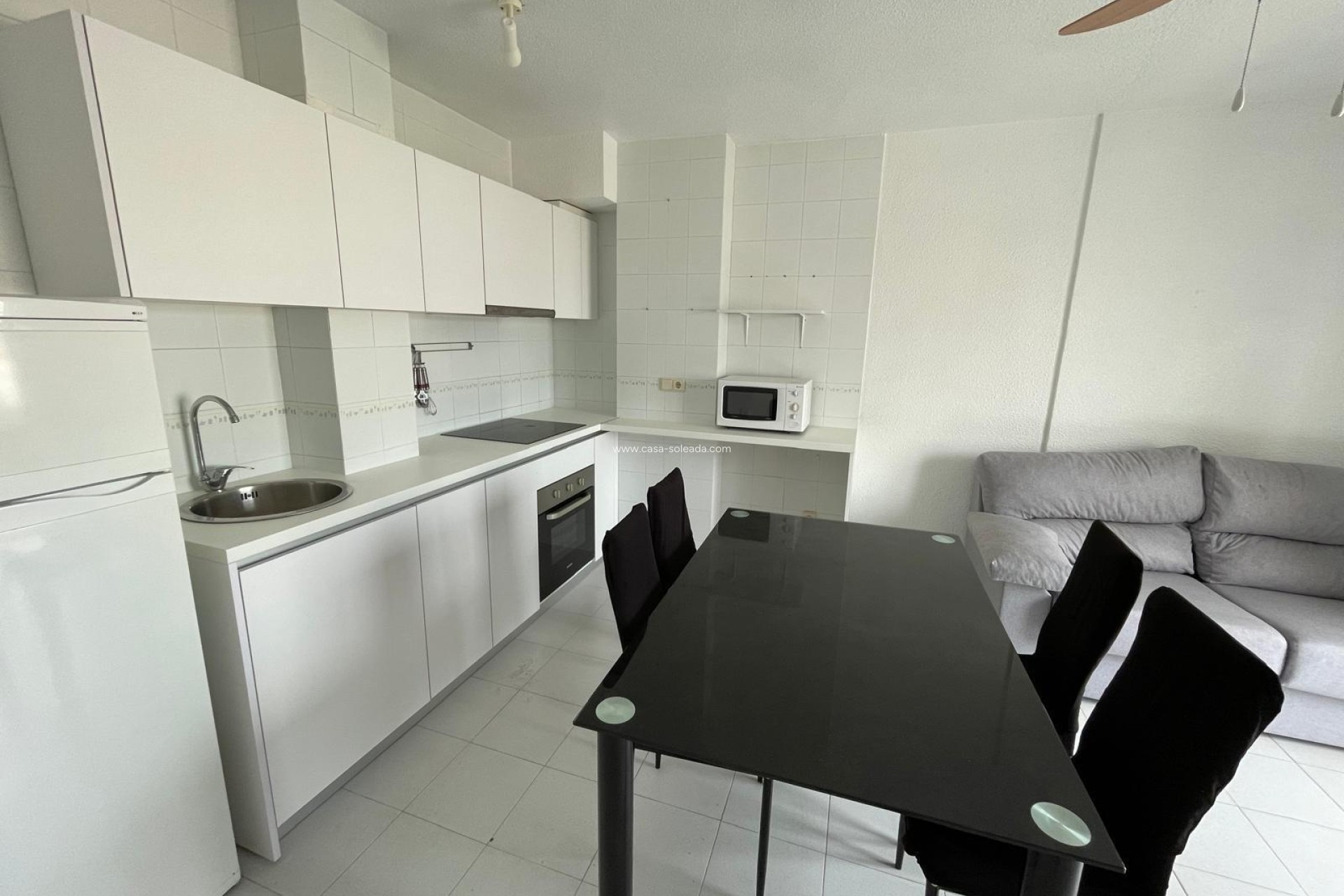 Resale - Apartment / flat - Torrevieja - Center