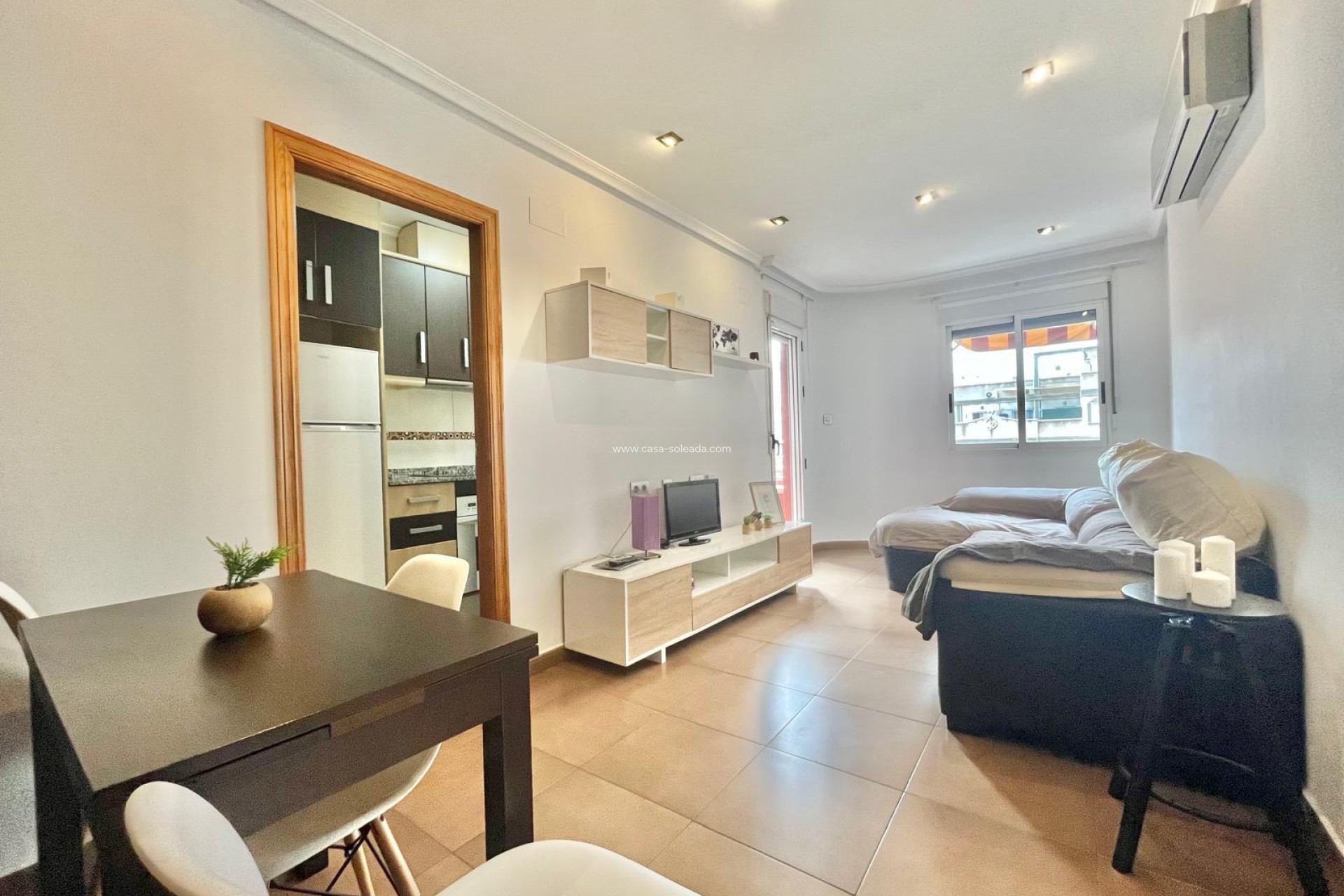Resale - Apartment / flat - Torrevieja - Center