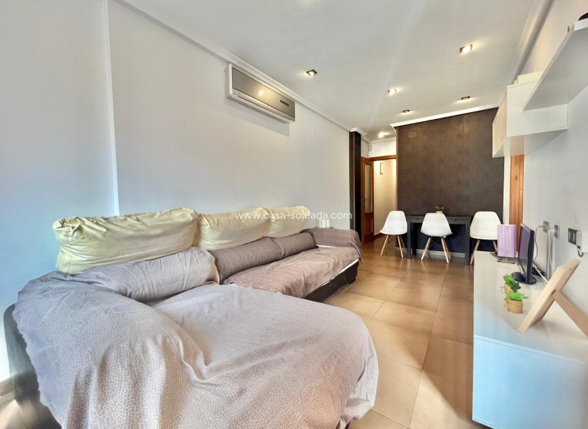 Resale - Apartment / flat - Torrevieja - Center