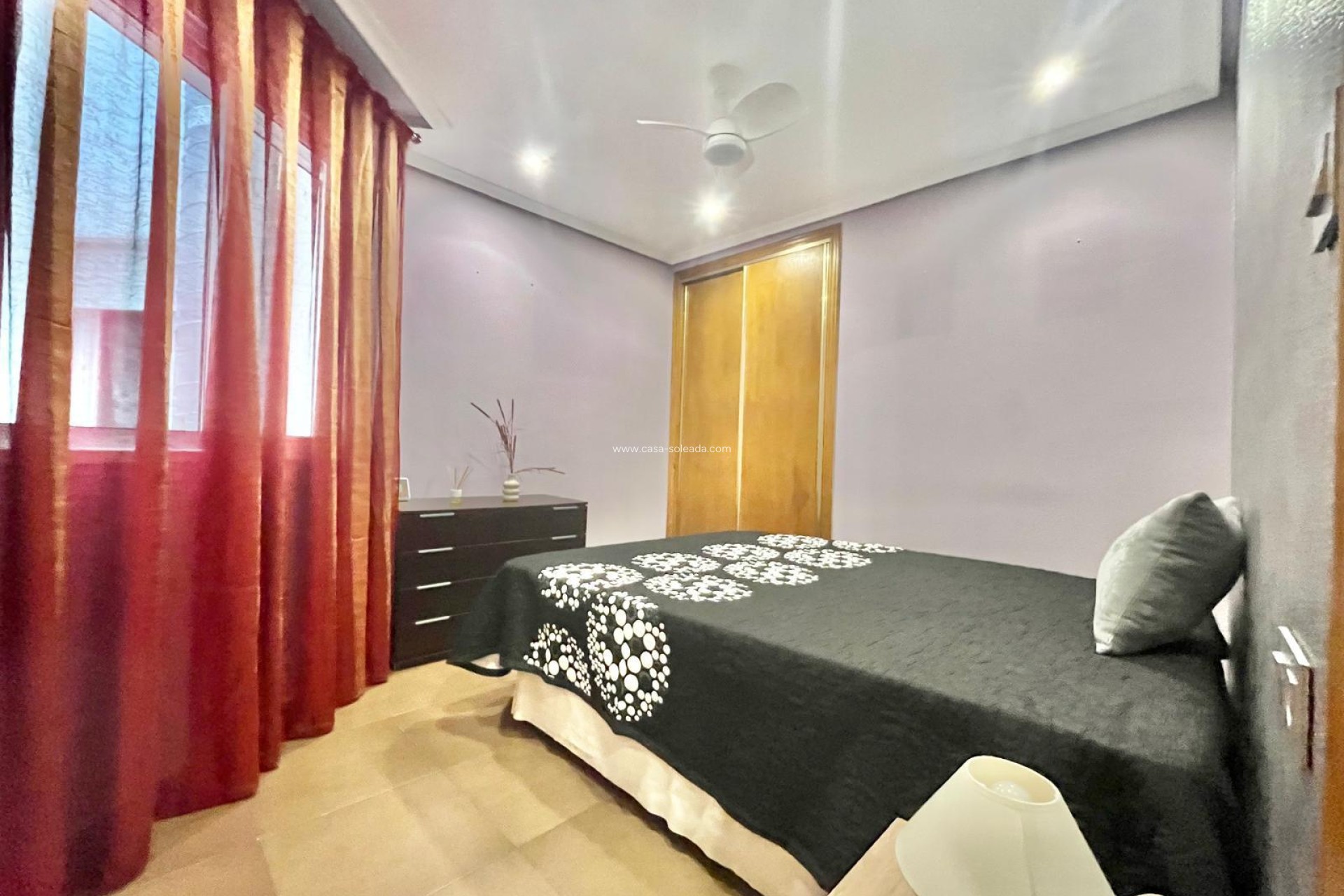 Resale - Apartment / flat - Torrevieja - Center