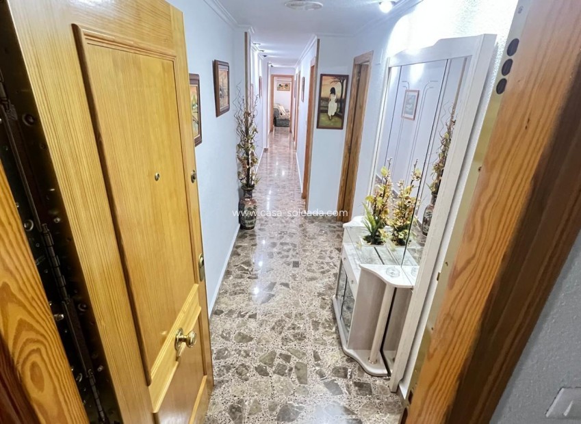 Resale - Apartment / flat - Torrevieja - Center