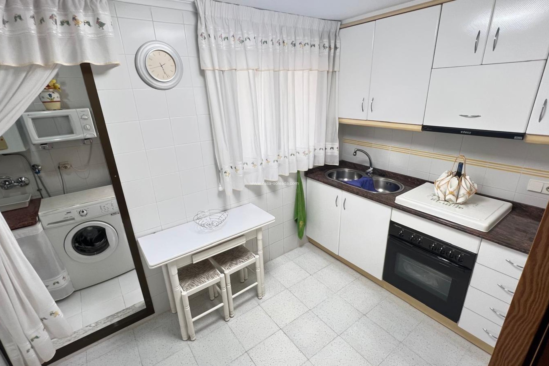 Resale - Apartment / flat - Torrevieja - Center