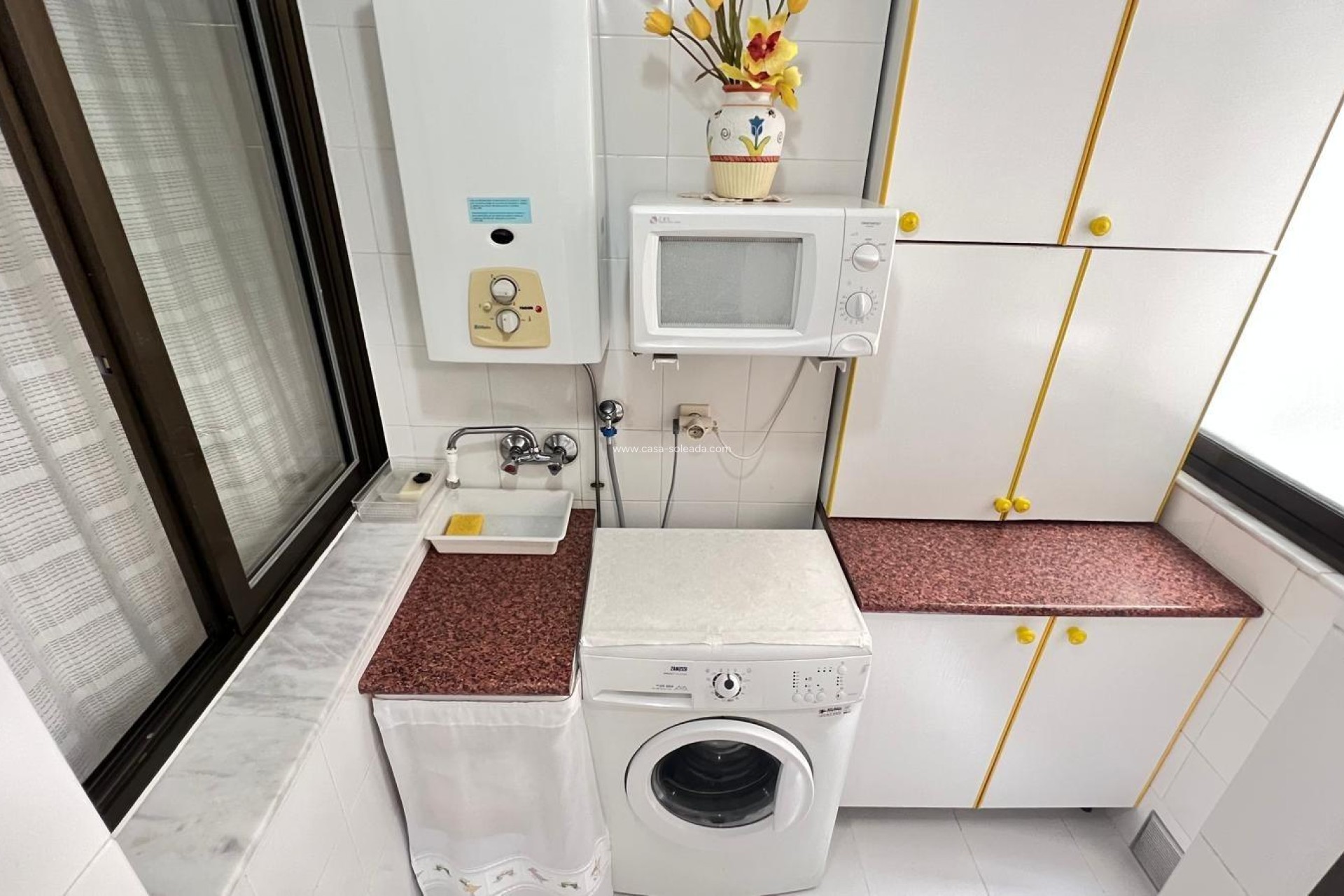 Resale - Apartment / flat - Torrevieja - Center