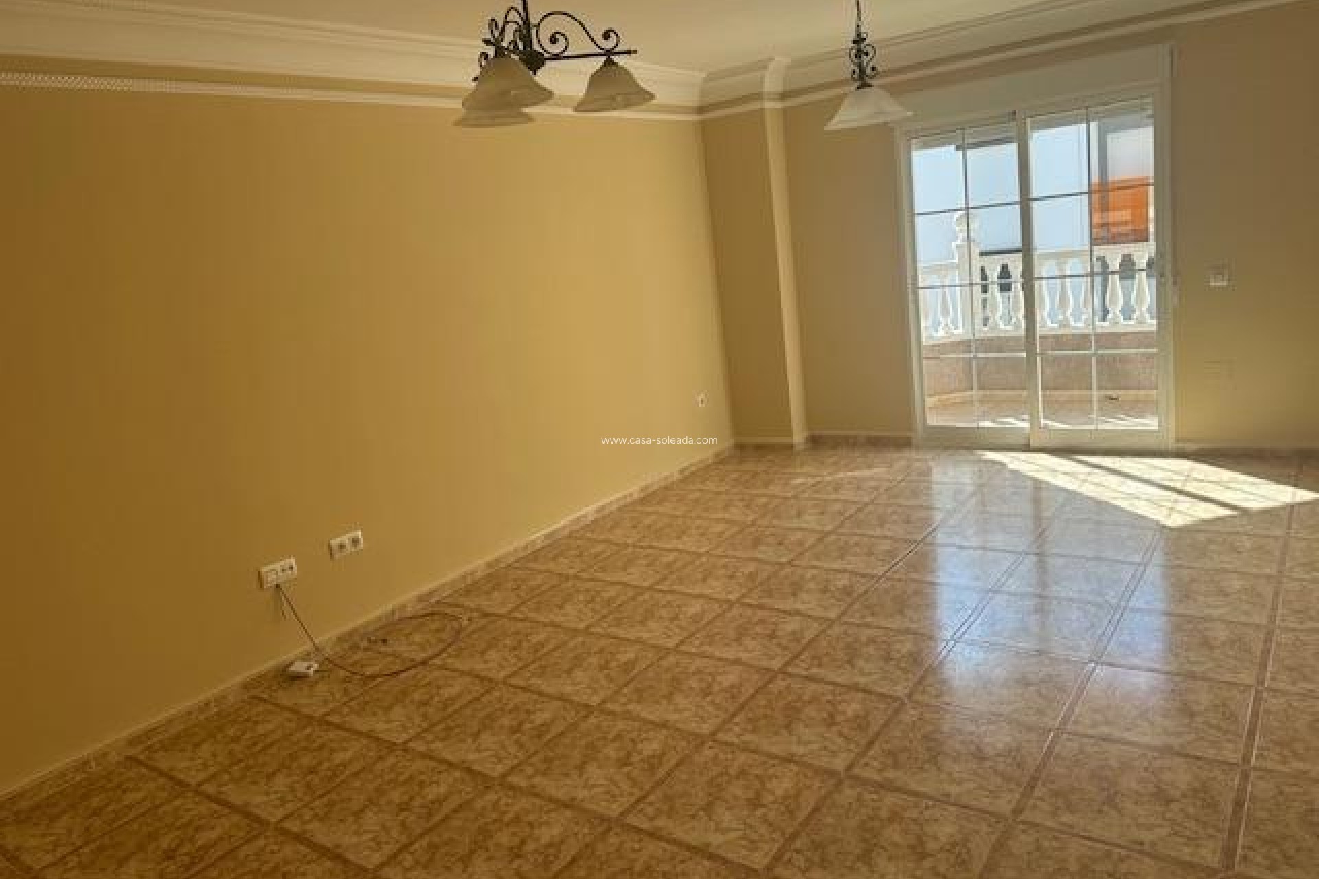 Resale - Apartment / flat - Torrevieja - Center