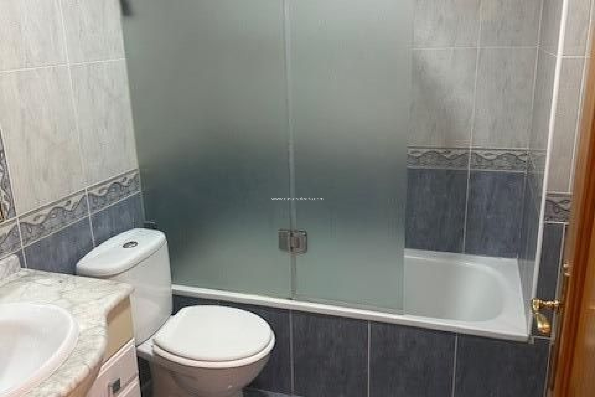 Resale - Apartment / flat - Torrevieja - Center