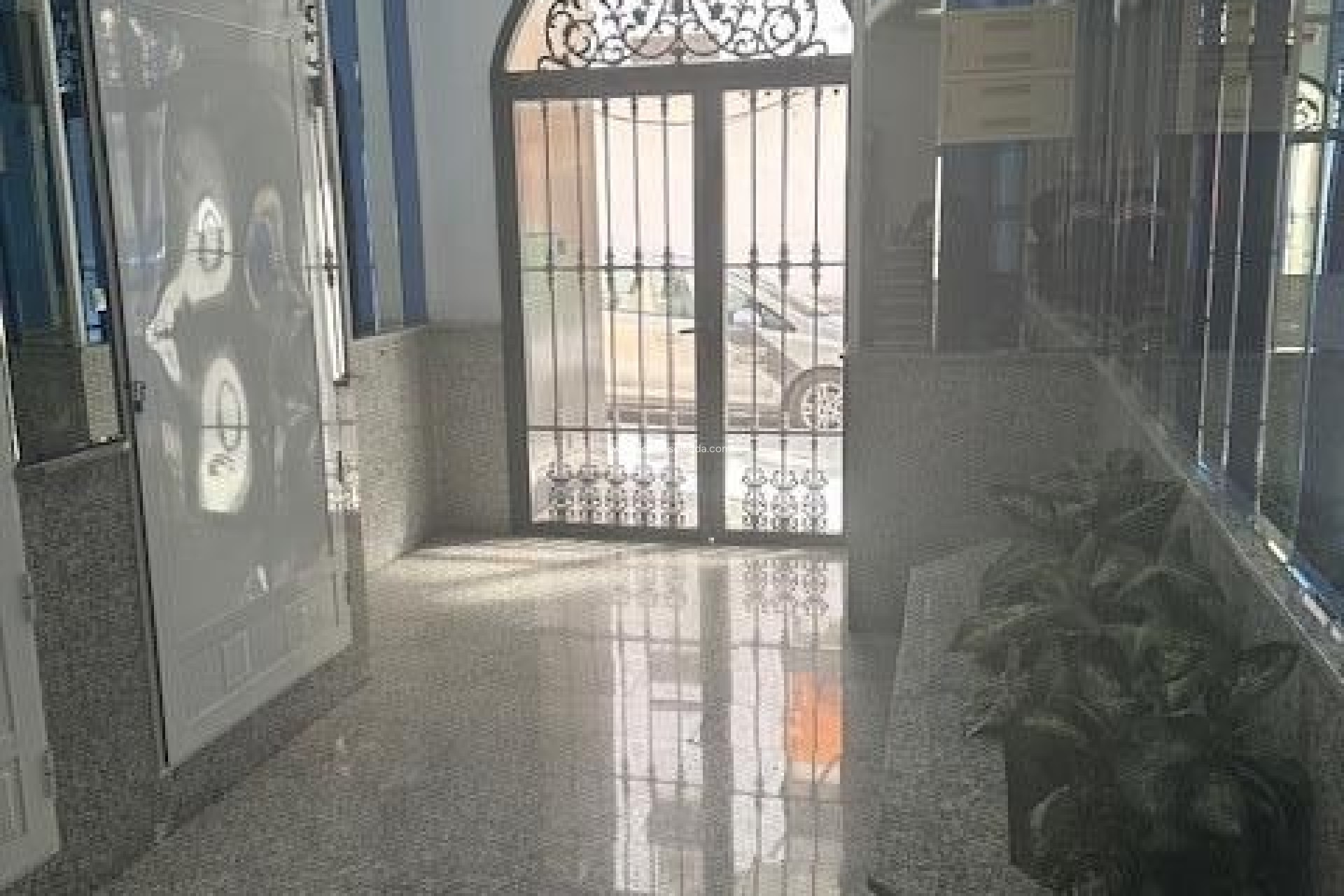 Resale - Apartment / flat - Torrevieja - Center