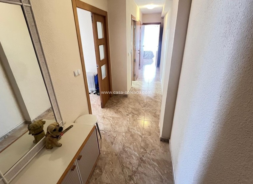 Resale - Apartment / flat - Torrevieja - Center