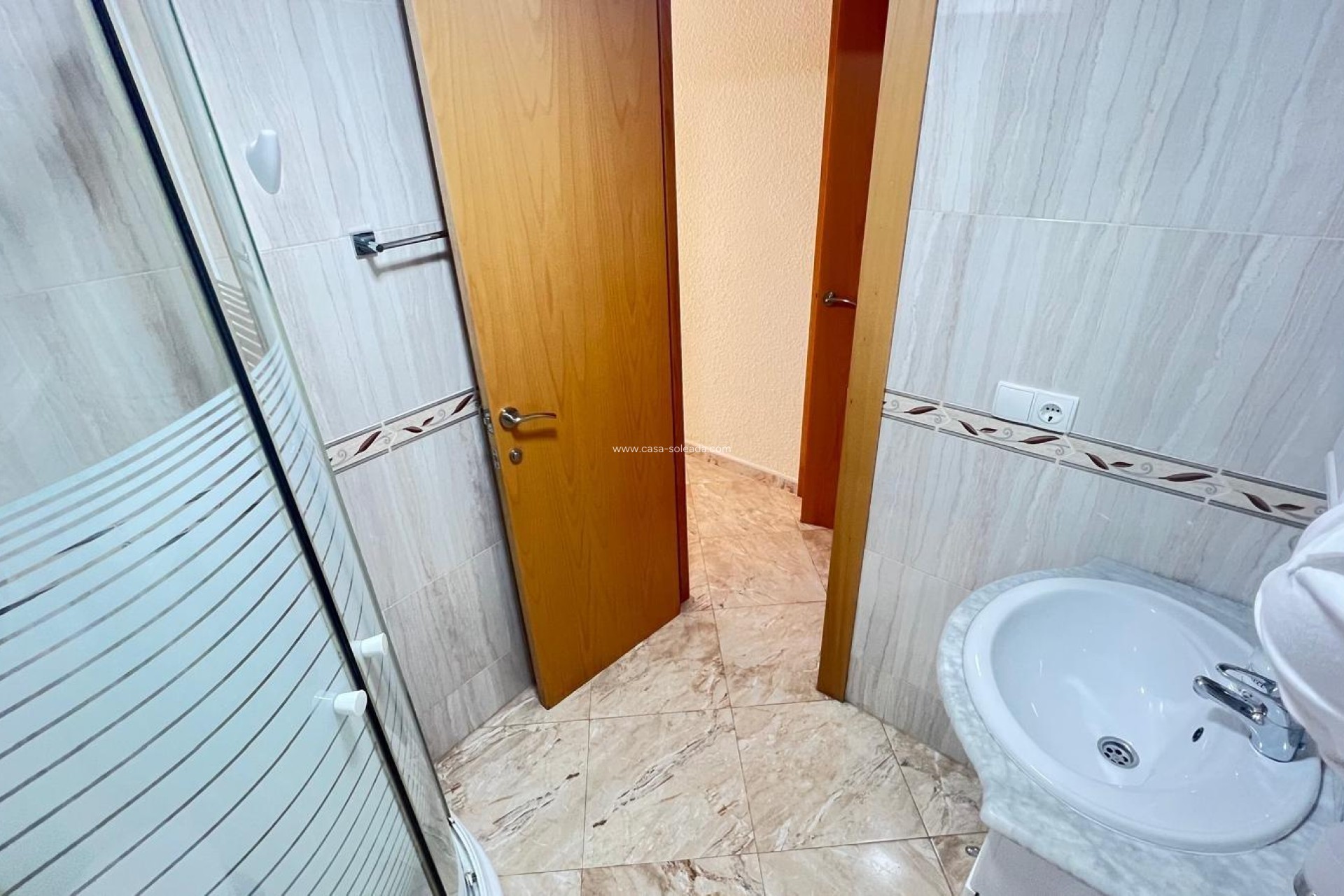 Resale - Apartment / flat - Torrevieja - Center