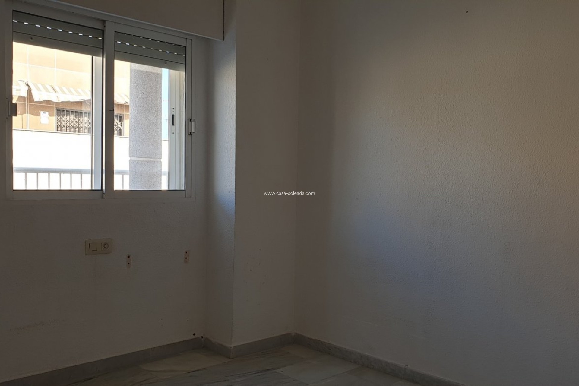 Resale - Apartment / flat - Torrevieja - Center
