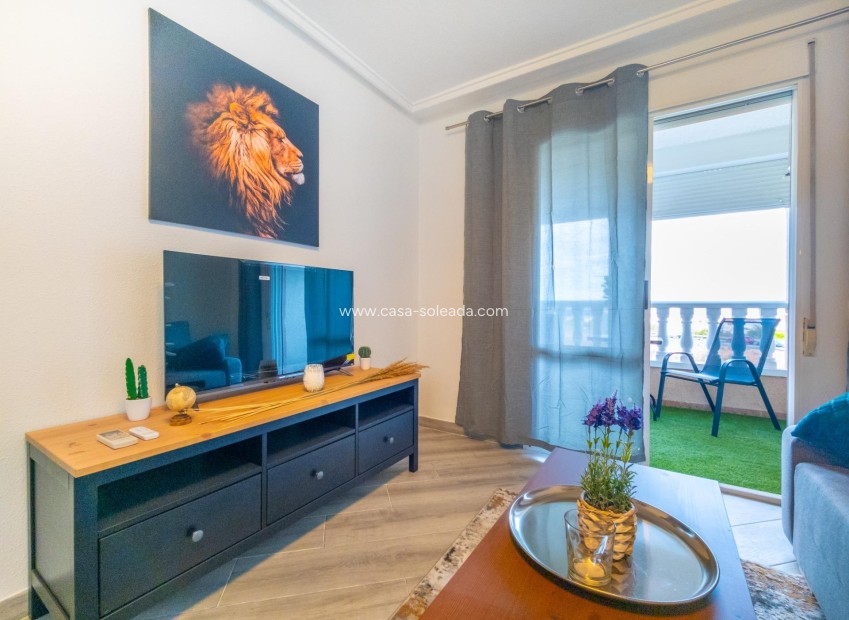 Resale - Apartment / flat - Torrevieja - Center