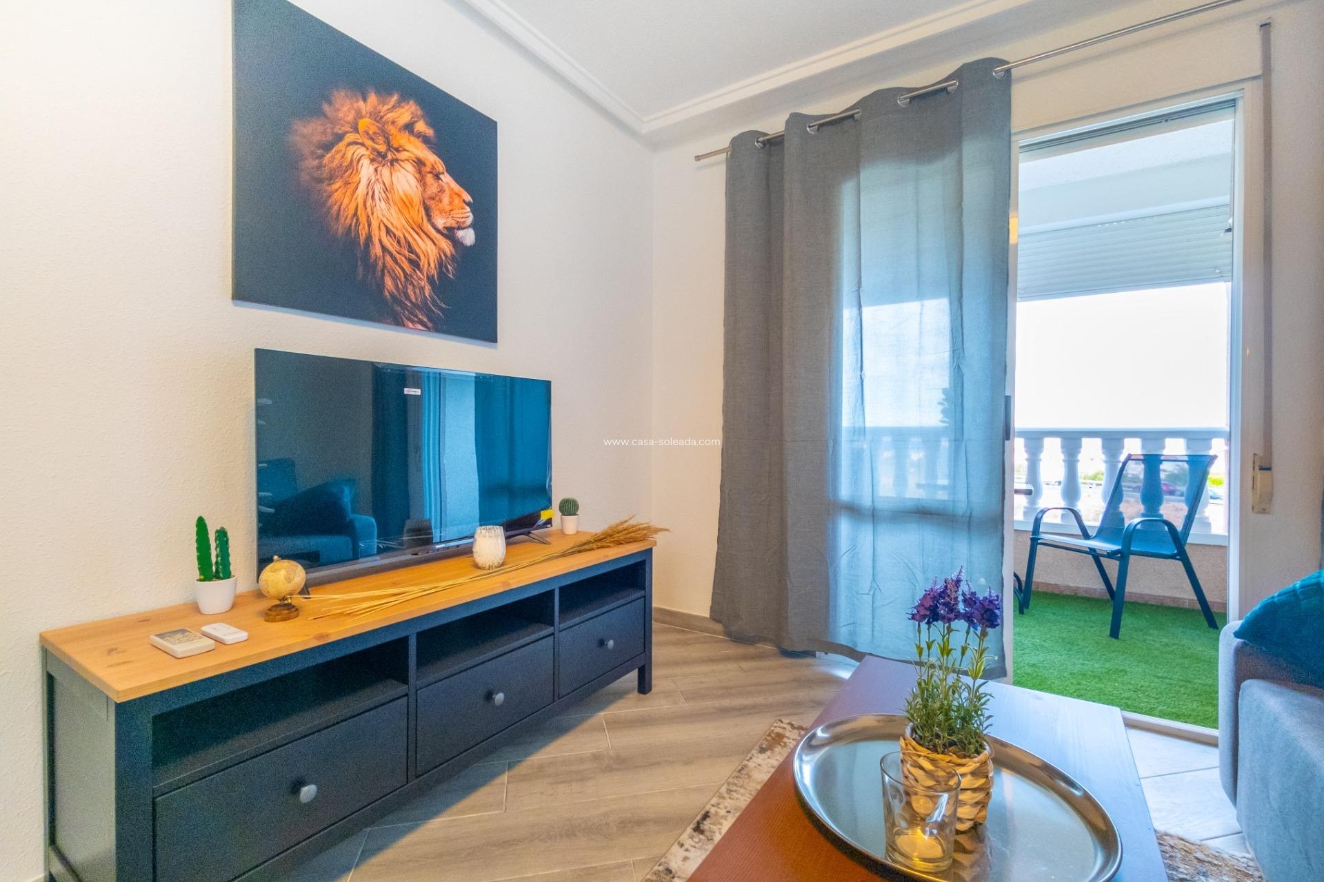 Resale - Apartment / flat - Torrevieja - Center