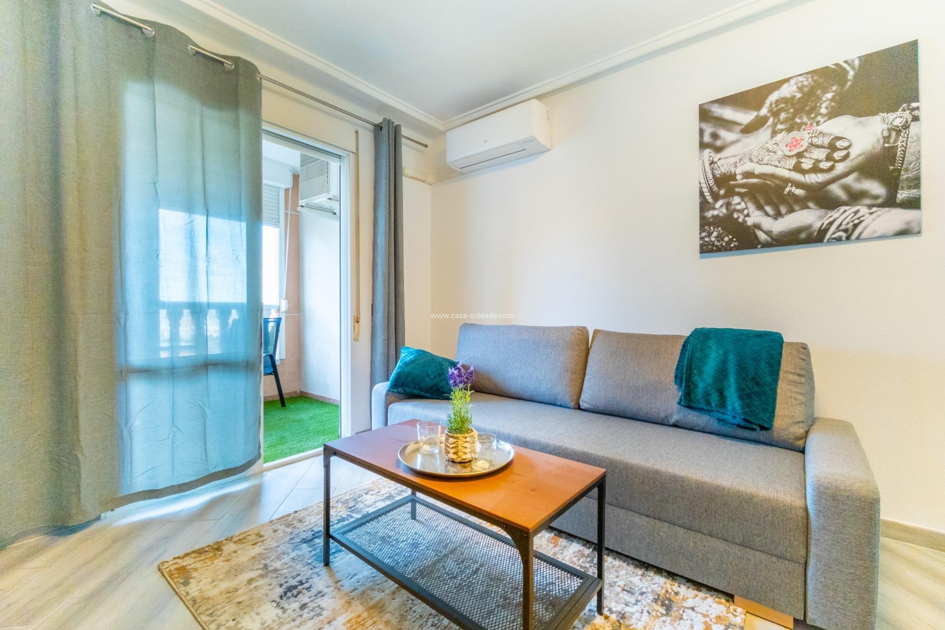 Resale - Apartment / flat - Torrevieja - Center