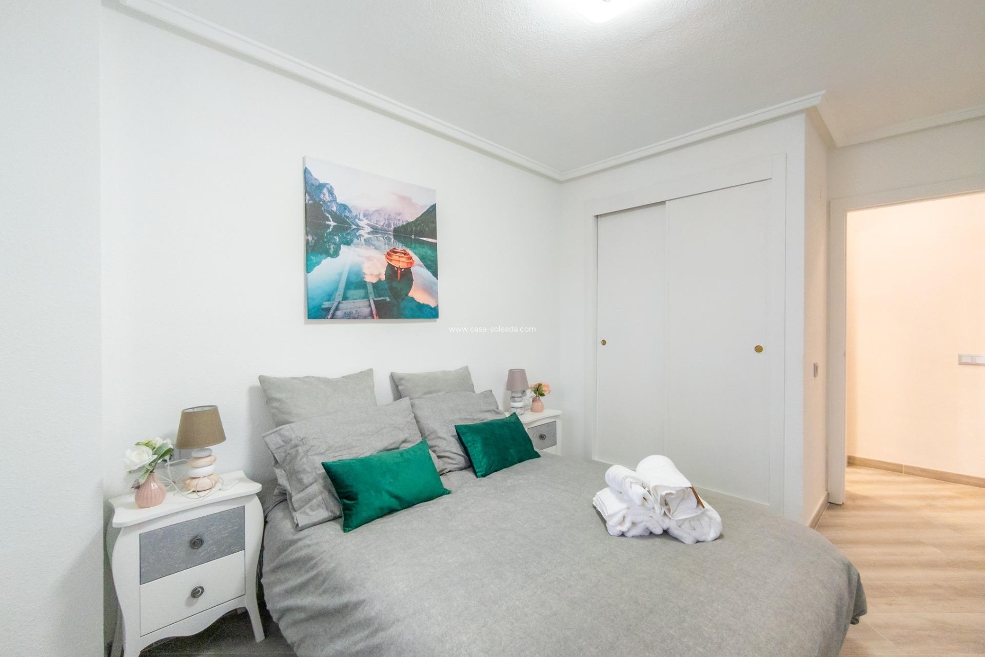 Resale - Apartment / flat - Torrevieja - Center