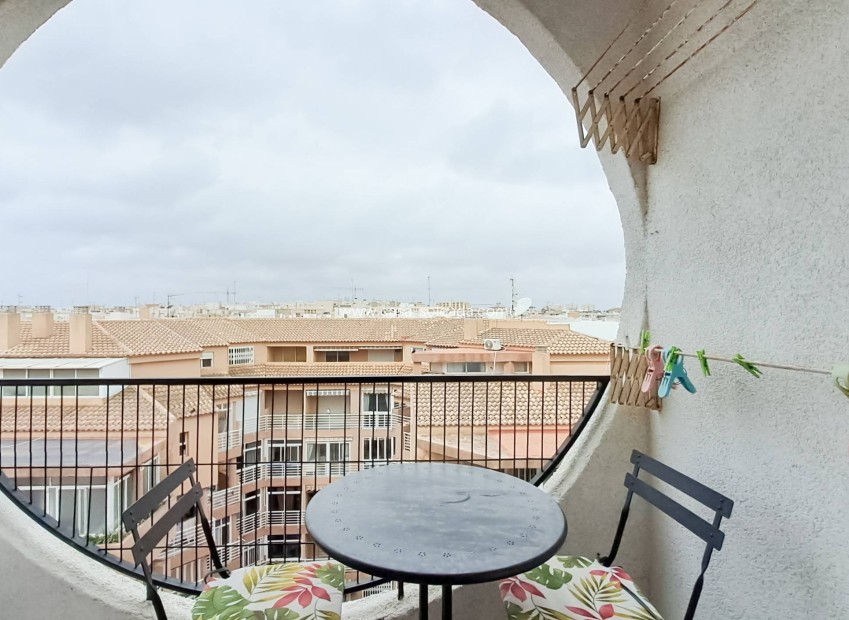 Resale - Apartment / flat - Torrevieja - Center