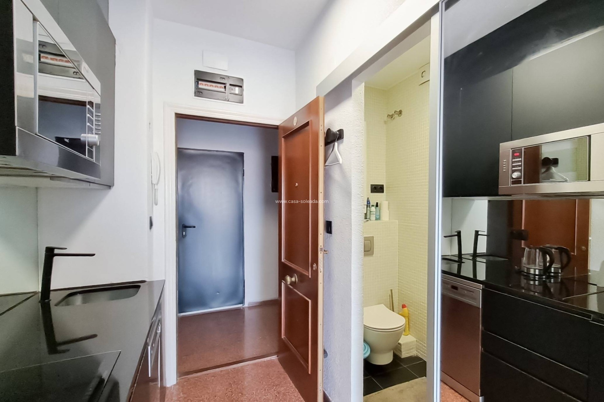 Resale - Apartment / flat - Torrevieja - Center