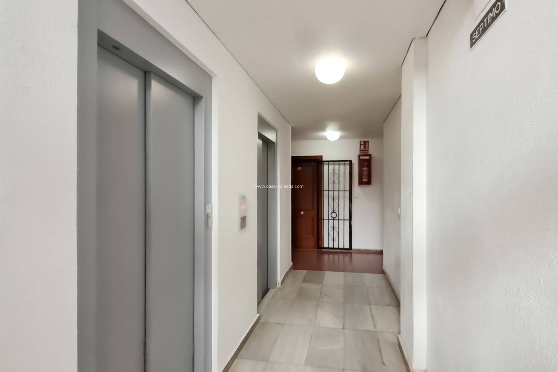 Resale - Apartment / flat - Torrevieja - Center