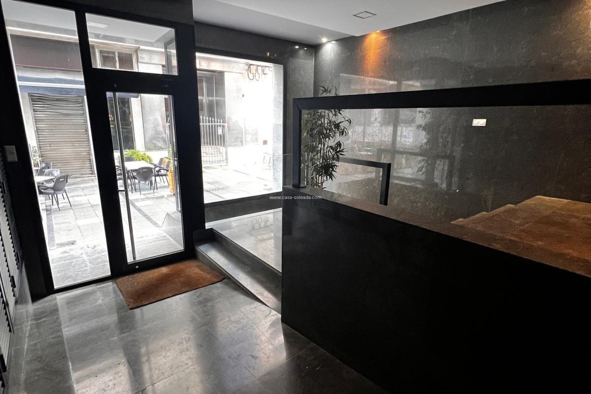 Resale - Apartment / flat - Torrevieja - Centro - Muelle Pesquero