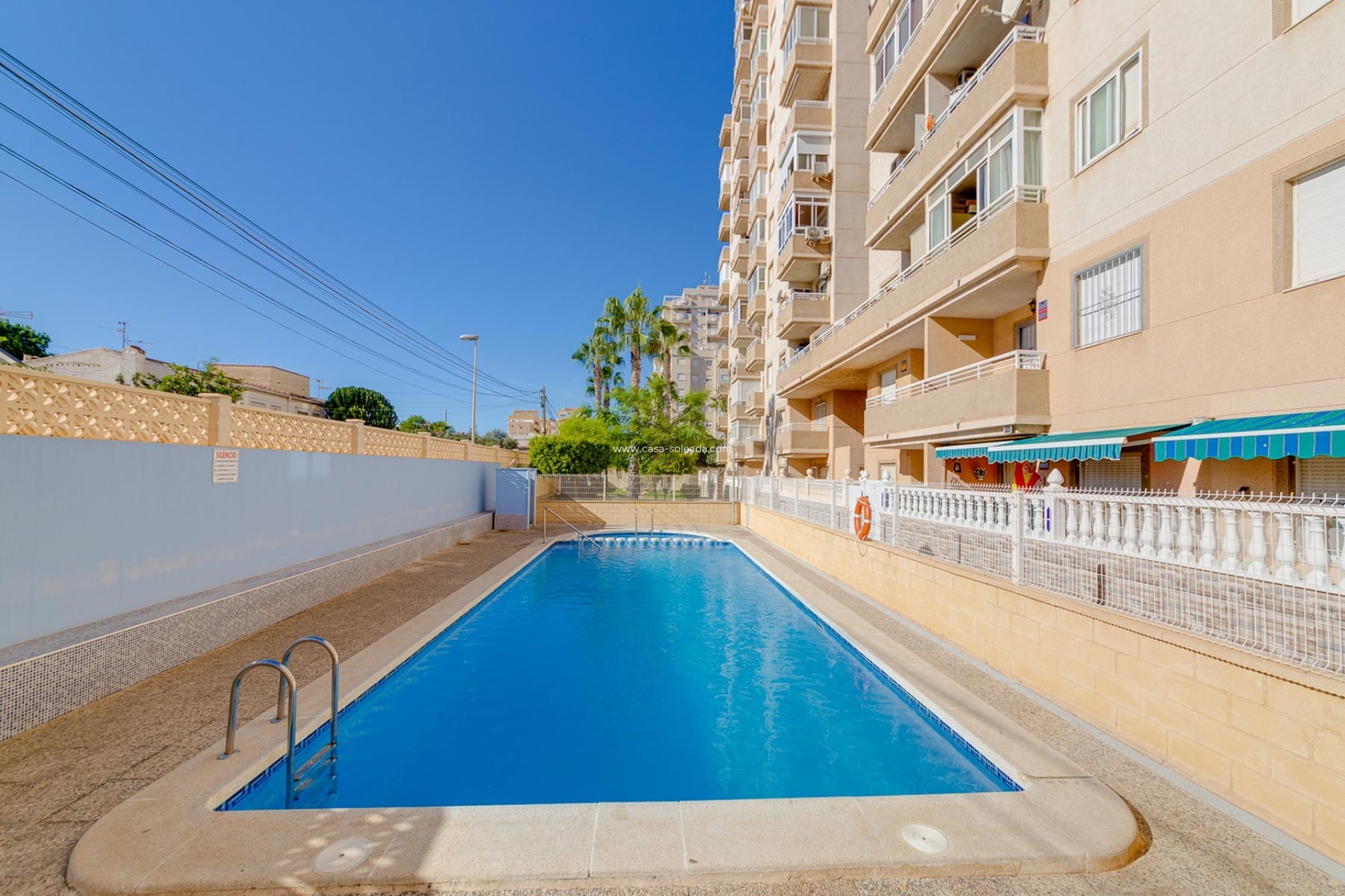 Resale - Apartment / flat - Torrevieja - Costa Blanca