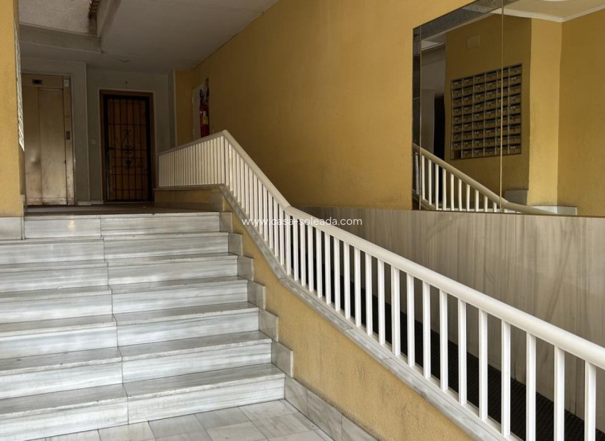 Resale - Apartment / flat - Torrevieja - Costa Blanca