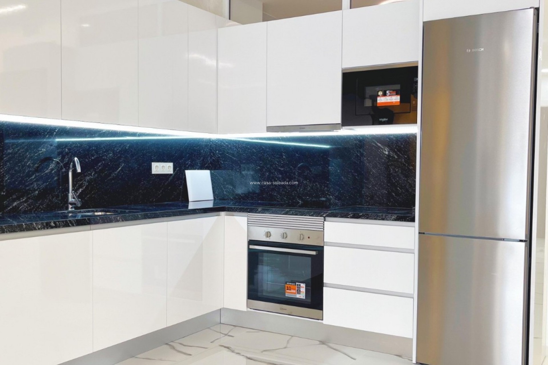 Resale - Apartment / flat - Torrevieja - Costa Blanca