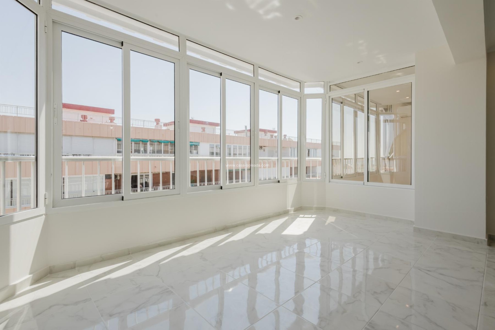 Resale - Apartment / flat - Torrevieja - Costa Blanca